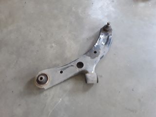 bontott SUZUKI SWIFT III Bal első Lengőkar