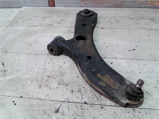 bontott SUZUKI SWIFT III Bal első Lengőkar