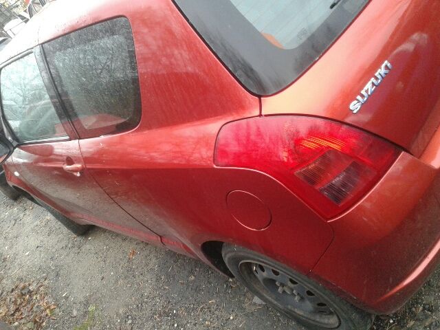 bontott SUZUKI SWIFT III Bal első Rugó