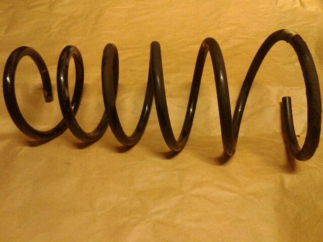 bontott SUZUKI SWIFT III Bal első Rugó