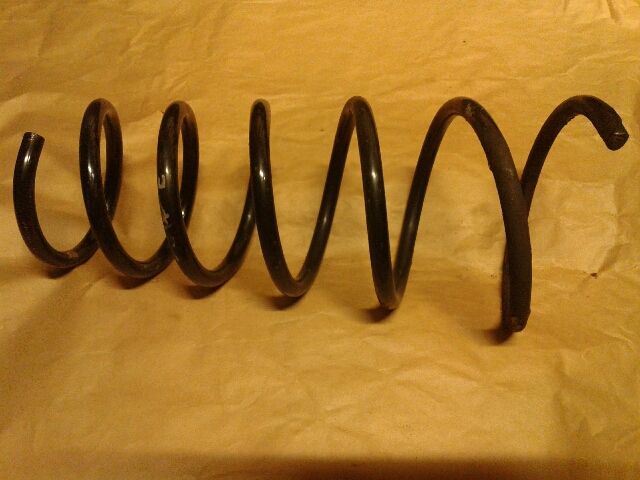 bontott SUZUKI SWIFT III Bal első Rugó