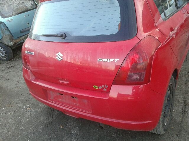 bontott SUZUKI SWIFT III Bal első Rugó