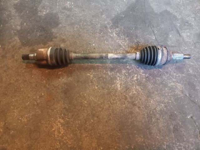 bontott SUZUKI SWIFT III Bal Féltengely