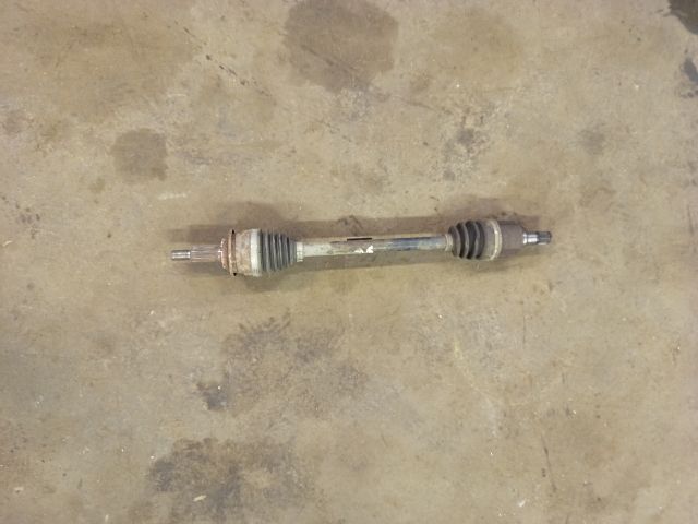 bontott SUZUKI SWIFT III Bal Féltengely