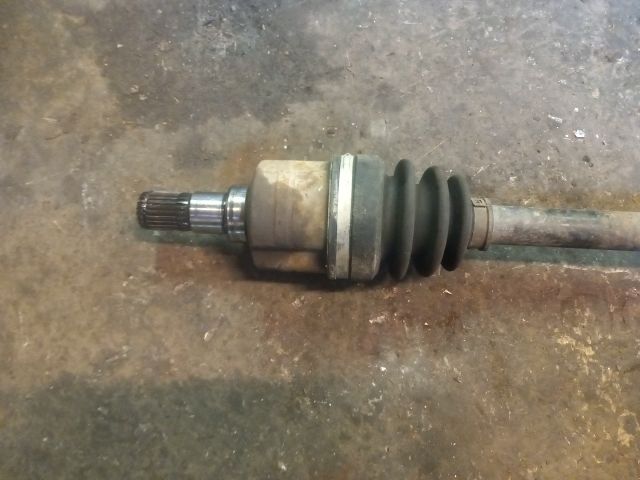 bontott SUZUKI SWIFT III Bal Féltengely