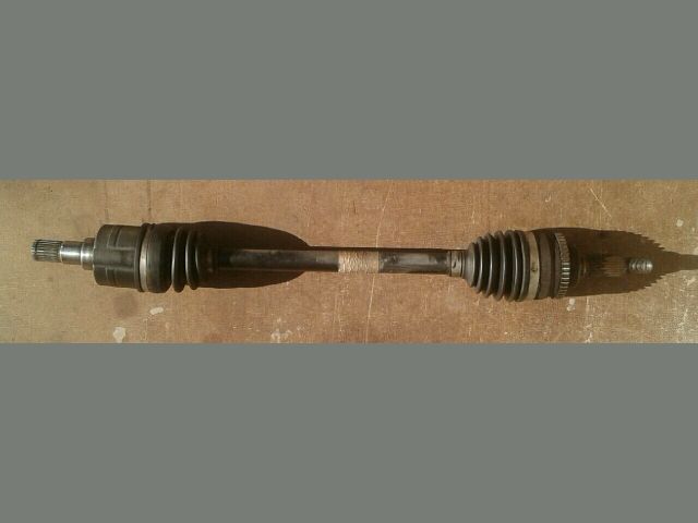 bontott SUZUKI SWIFT III Bal Féltengely