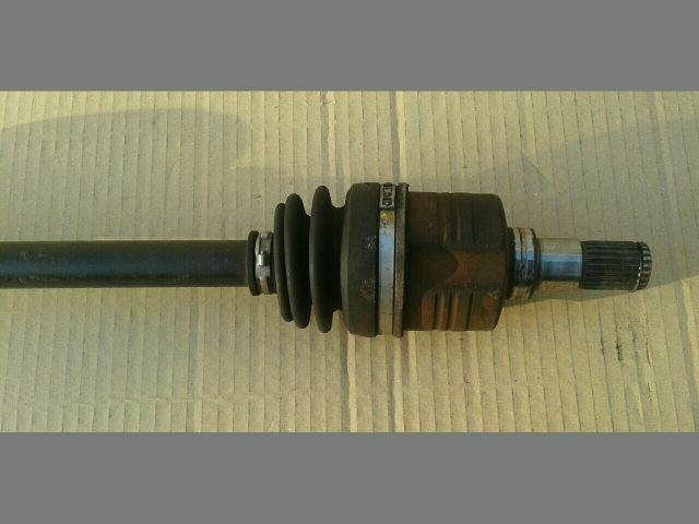 bontott SUZUKI SWIFT III Bal Féltengely