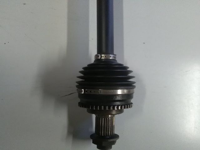 bontott SUZUKI SWIFT III Bal Féltengely