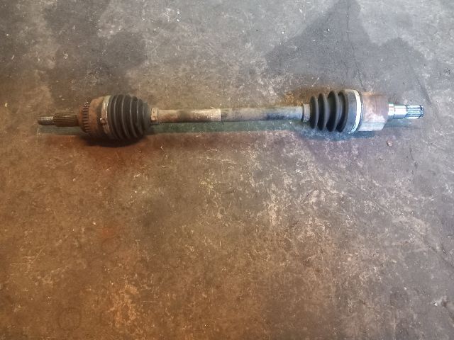 bontott SUZUKI SWIFT III Bal Féltengely