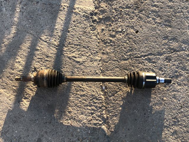 bontott SUZUKI SWIFT III Bal Féltengely