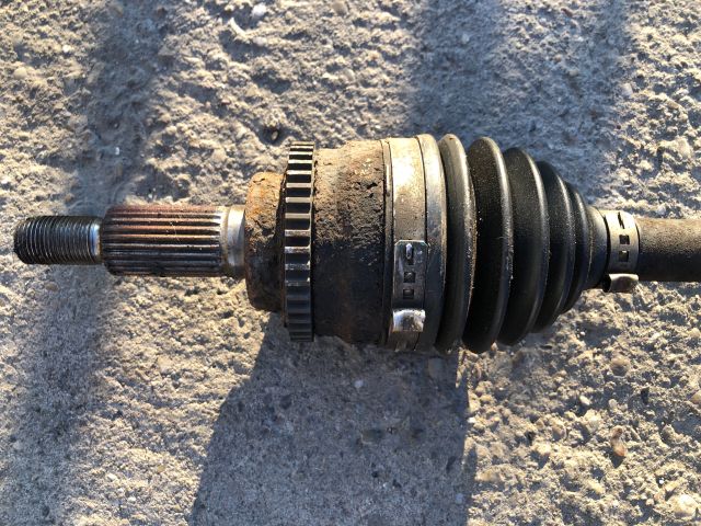 bontott SUZUKI SWIFT III Bal Féltengely