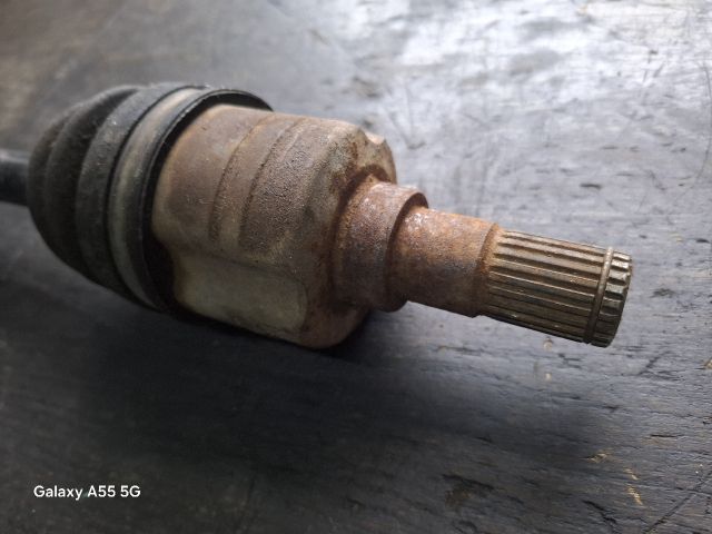 bontott SUZUKI SWIFT III Bal Féltengely