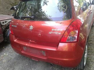 bontott SUZUKI SWIFT III Bal hátsó Rugó