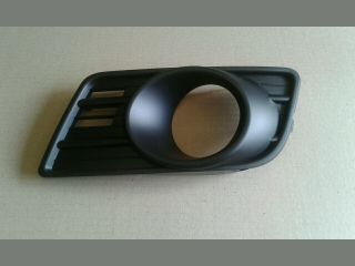 bontott SUZUKI SWIFT III Bal Ködlámpa Rács