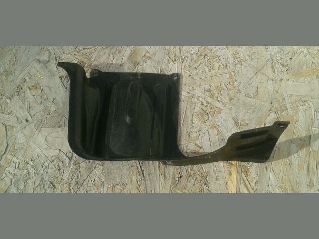 bontott SUZUKI SWIFT III Bal Motorburkolat