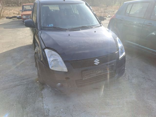 bontott SUZUKI SWIFT III Bal Motorburkolat