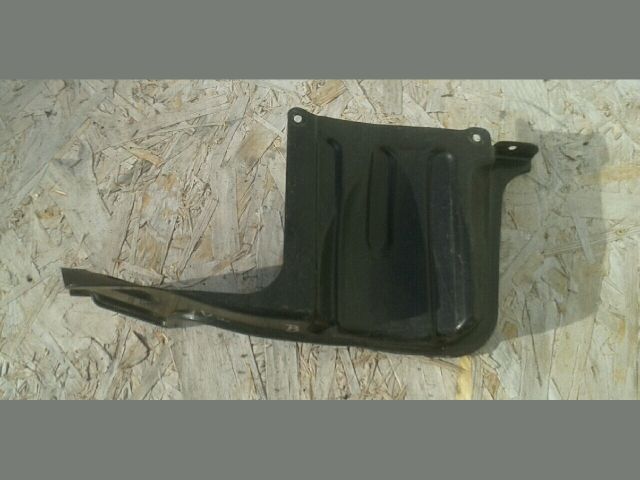 bontott SUZUKI SWIFT III Bal Motorburkolat