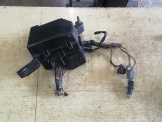 bontott SUZUKI SWIFT III Biztosítéktábla Motortér