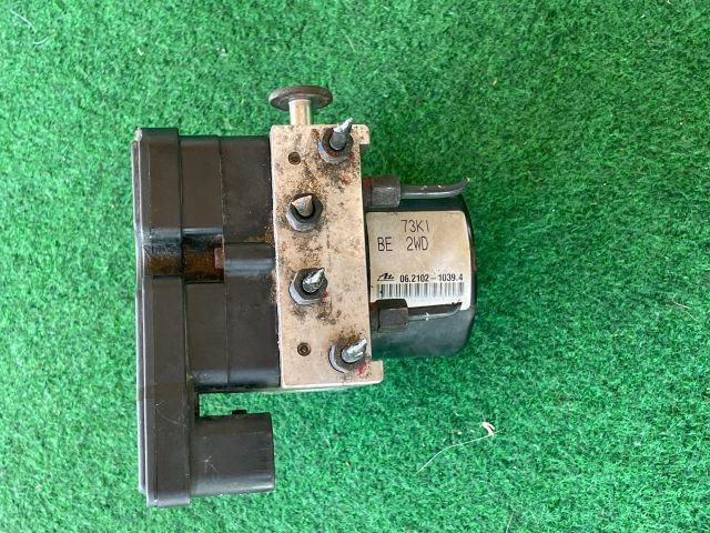 bontott SUZUKI SWIFT III ABS Kocka