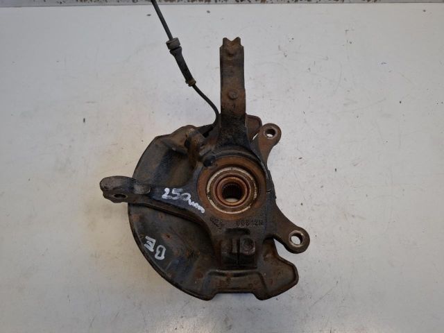 bontott SUZUKI SWIFT III Bal első Csonkállvány Kerékaggyal