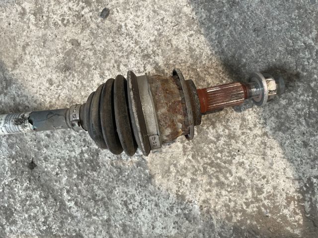 bontott SUZUKI SWIFT III Bal Féltengely