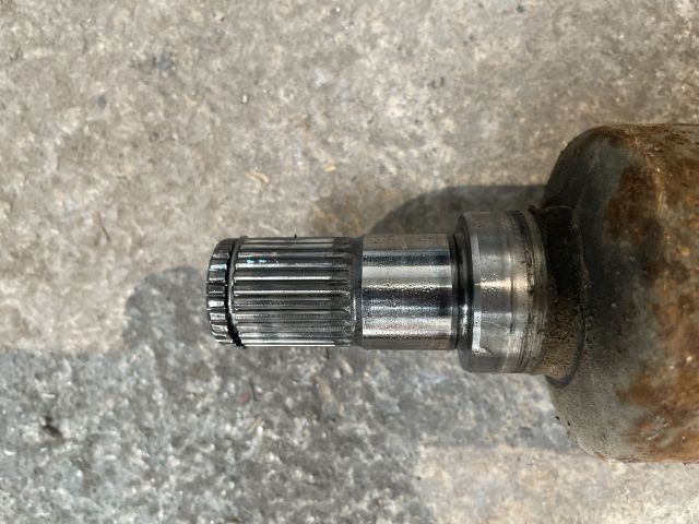 bontott SUZUKI SWIFT III Bal Féltengely