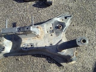 bontott SUZUKI SWIFT III Első Bölcső