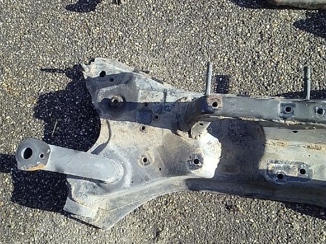 bontott SUZUKI SWIFT III Első Bölcső