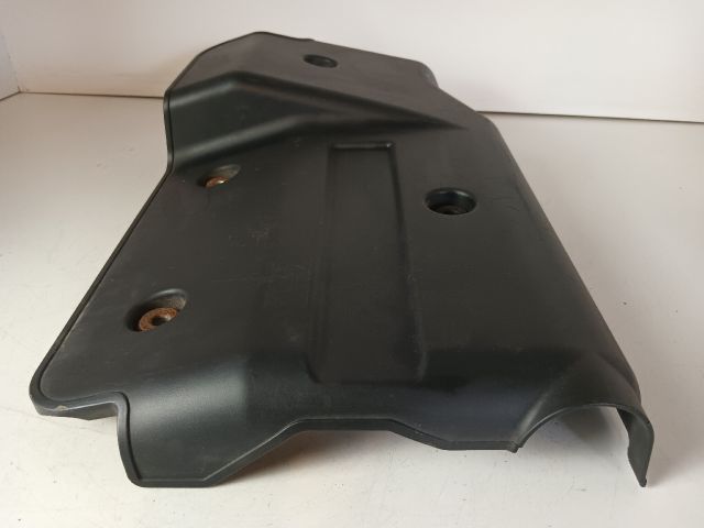 bontott SUZUKI SWIFT III Felső Motorburkolat