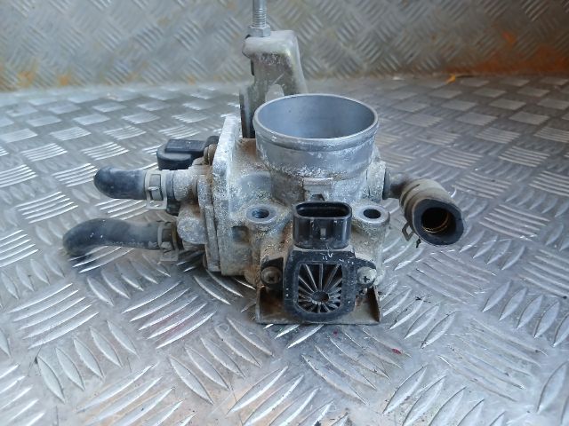 bontott SUZUKI SWIFT III Fojtószelep (Mechanikus)