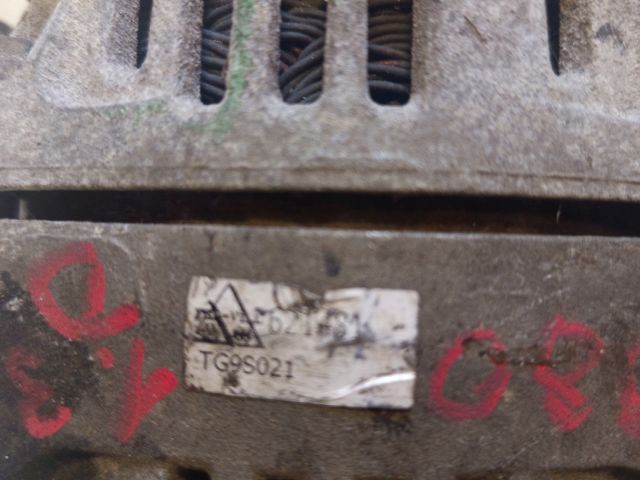 bontott SUZUKI SWIFT III Generátor