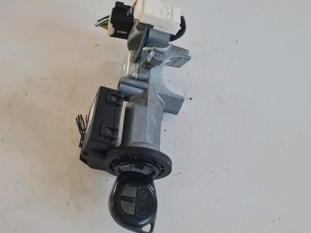 bontott SUZUKI SWIFT III Gyújtáskapcsoló