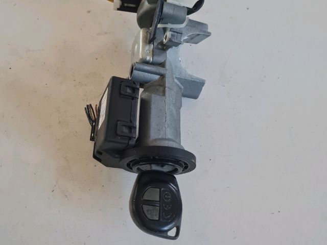 bontott SUZUKI SWIFT III Gyújtáskapcsoló