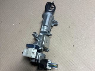 bontott SUZUKI SWIFT III Gyújtáskapcsoló