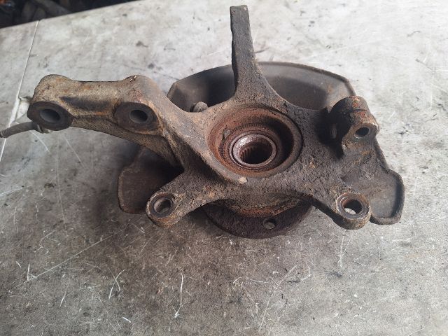 bontott SUZUKI SWIFT III Jobb első Csonkállvány