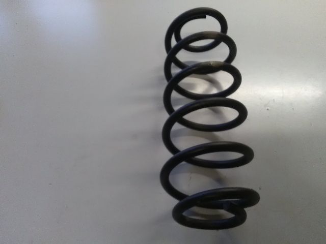 bontott SUZUKI SWIFT III Jobb hátsó Rugó