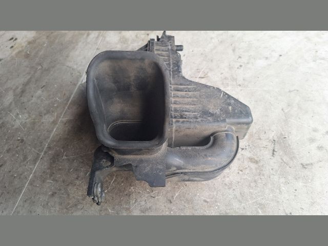 bontott SUZUKI SWIFT III Légszűrő Ház