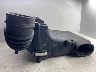 bontott SUZUKI SWIFT III Légszűrő Ház