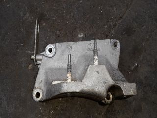 bontott SUZUKI SWIFT III Motor Tartó Bak (Fém)