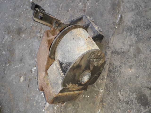 bontott SUZUKI SWIFT III Motor Tartó Bak (Fém)