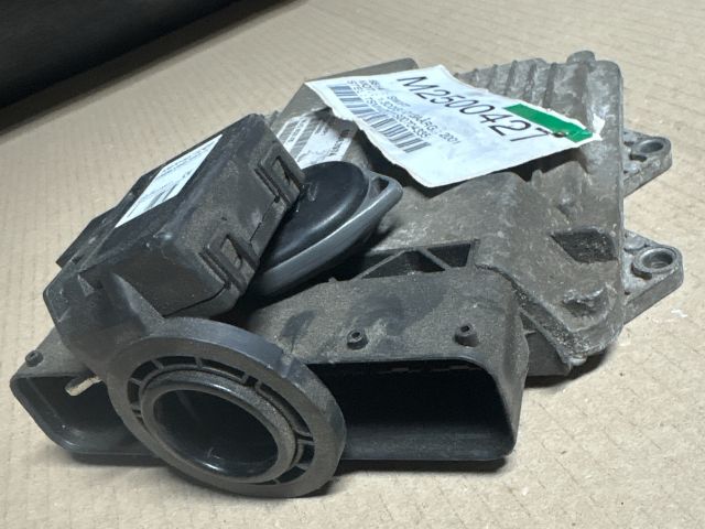 bontott SUZUKI SWIFT III Motorvezérlő