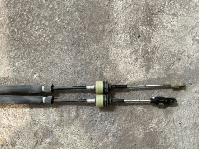 bontott SUZUKI SWIFT III Váltó Bowden