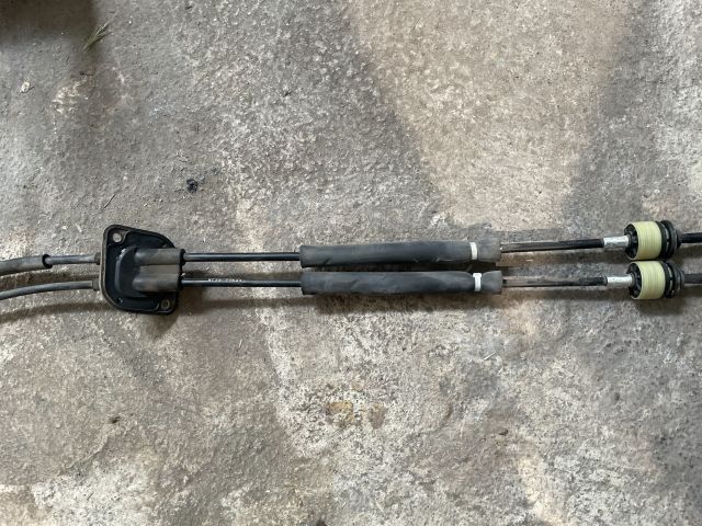 bontott SUZUKI SWIFT III Váltó Bowden