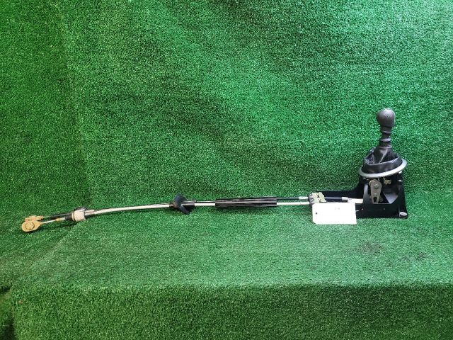 bontott SUZUKI SWIFT III Váltó Kulissza