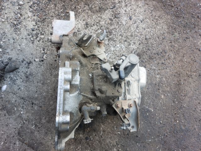 bontott SUZUKI SWIFT III Váltó (Mechanikus)