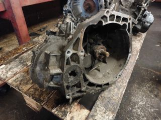 bontott SUZUKI SWIFT III Váltó (Mechanikus)