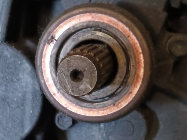 bontott SUZUKI SWIFT III Váltó (Mechanikus)