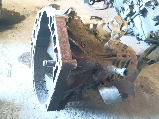 bontott SUZUKI SWIFT III Váltó (Mechanikus)