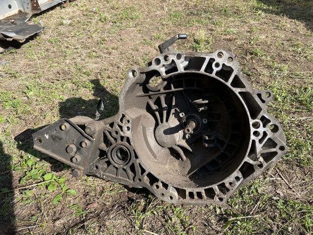 bontott SUZUKI SWIFT III Váltó (Mechanikus)