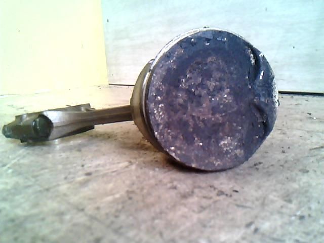 bontott SUZUKI SWIFT III Dugattyú és Hajtókar